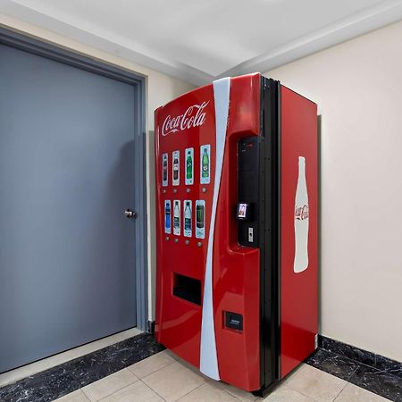 Surestay Plus By Best Western Windsor Exterior photo