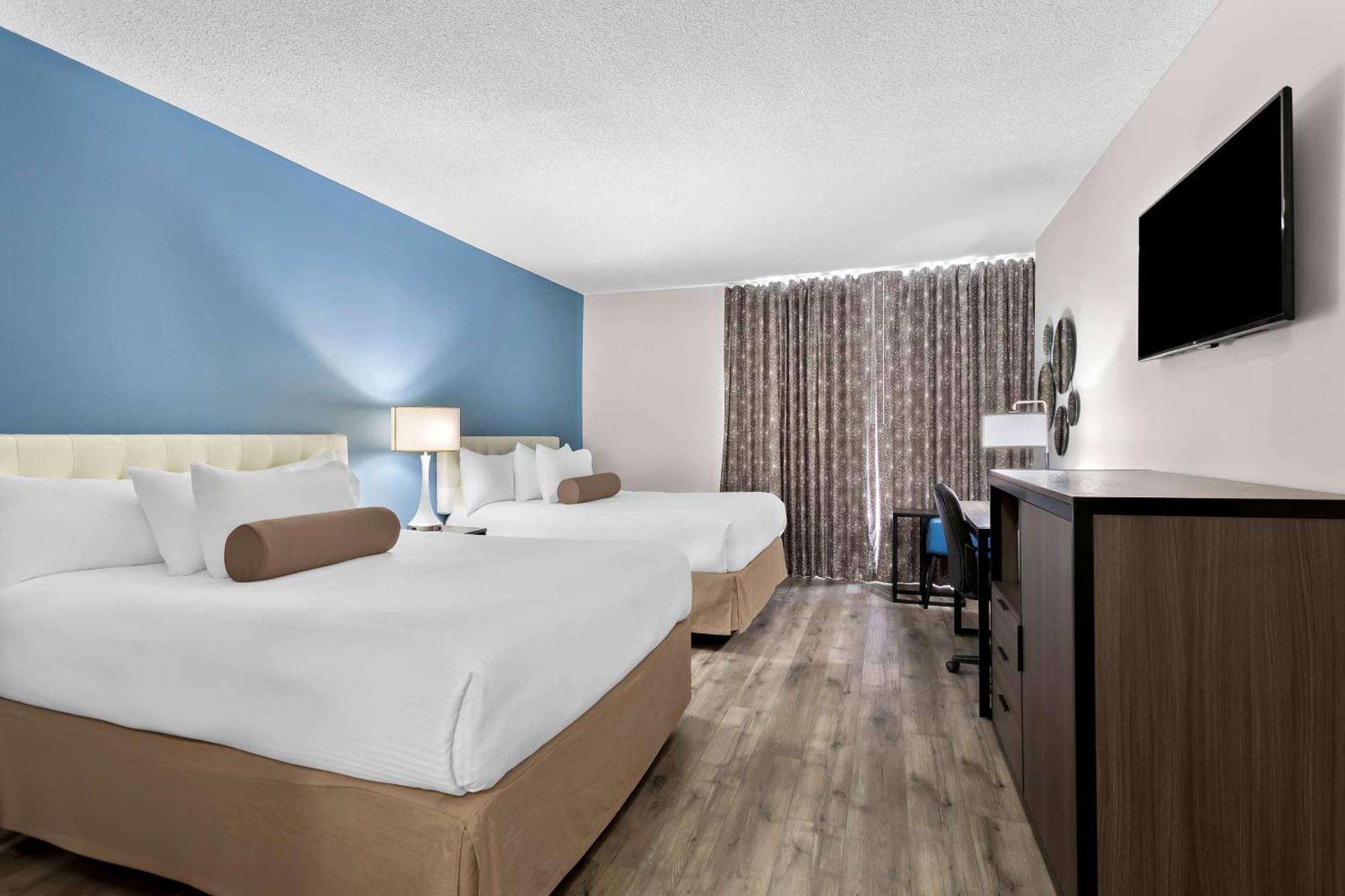 Surestay Plus By Best Western Windsor Exterior photo